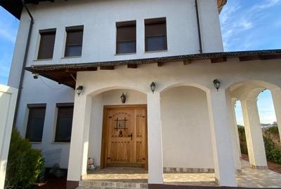 Casa de vânzare Adunatii Copaceni - 3