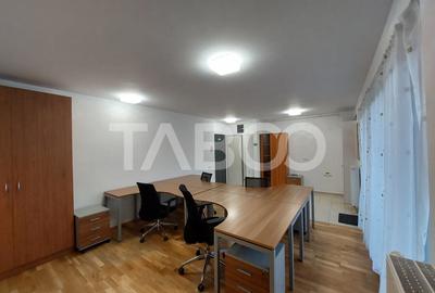 Spațiu comercial, 50 mp în Central