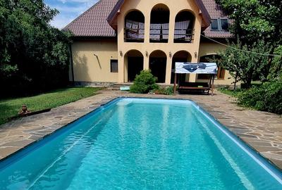 Vila S+P+1+M cu Piscina, Garaj si Bucatarie de vara separata