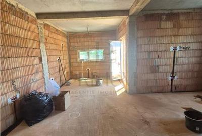 Duplex 4 camere - despartit prin CT - zona foarte buna - asfalt - posibilitate a - 11