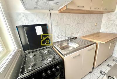 Apartament doua camere, str. Milcov, etajul 3 - 9