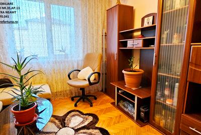 Apartament 3 camere, etaj 2,cu boxa si loc parcare,zona Scoala nr.5-Darmanesti