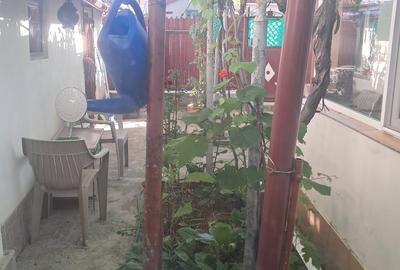 Casa 3 camere - zona Bratianu/2 cocosi - 84.900 euro (Cod E2+E7) - 3