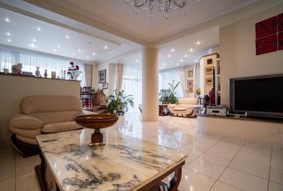 Vila multi-family home cu piscină și ponton privat- Lacul Morii - 4