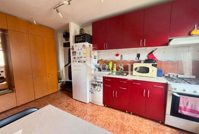 Bucatarie spatioasa, centrala termica proprie, zona linistita ! - 6