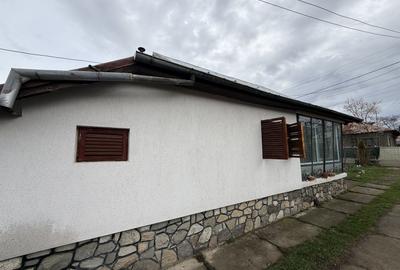Casă corp C1 84mp + casă corp C2 51mp+garaj+ grădină și teren 889mp - 24