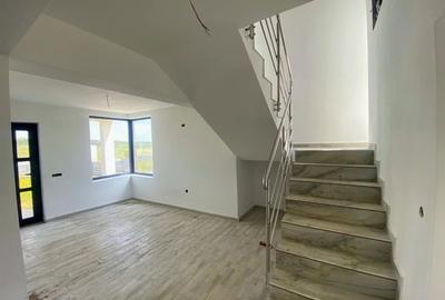 De vanzare casa, 4 camere, 107 mp, Valea Lupului, , Cod 161112 - 2
