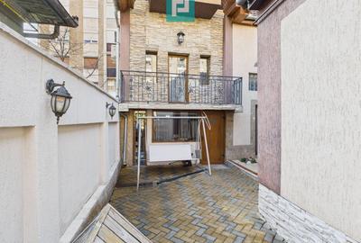 Casă cu spațiu comercial Arad, calea Aurel Vlaicu - 21