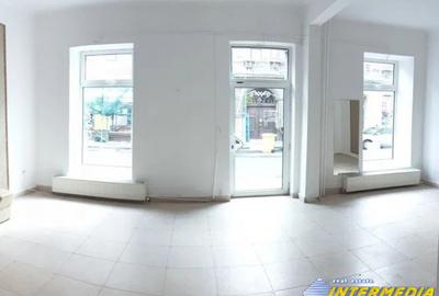 Spatiu comercial 30 mp de inchiriat in Alba Iulia Zona CETATE finisat si iber - 1
