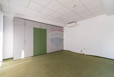 De vanzare - Cladire de birouri zona Parcul Feroviarilor, COMISION 0 - 6