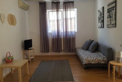 Inchiriere garsoniera Stefan cel Mare, centrala proprie, parter inalt, 400 euro - 1