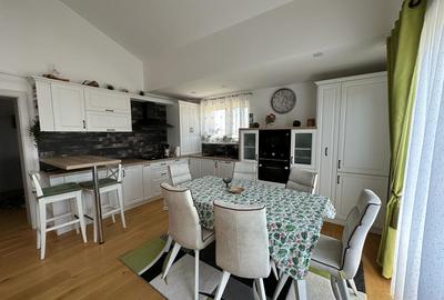 Penthouse 3 camere - 2 bai - dressing - 94 mp - Calea Cisnadiei - 4