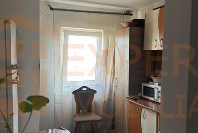 Apartament 4 camere, situat in zona Inel II - 11