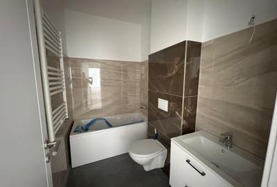 Apartament 3 camere - bloc nou - etaj 3/5 - 4