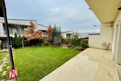 Casă tip duplex 3 dormitoare, mobilată complet, teren 275 mp/ strada Narciselor - 17
