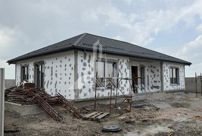 Ansamblu case individuale pe parter 2026 | Curte 400mp | Domnesti - 1