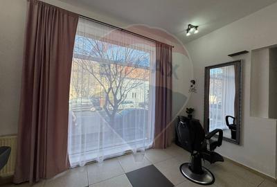 Scaun /camera de inchiriat-salon de infrumusetare (zona centrala) - 5