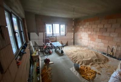 Casa de vanzare- Strada Alexandru Vlahuta - 8