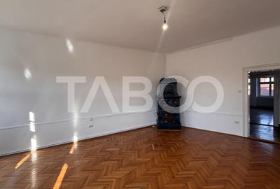 Spatiu comercial de inchiriat cu 3 camere Ultracentral Sibiu - 4