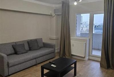 Apartament cu 2 camere decomandat, mobilat în Central