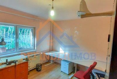 Apartament de vanzare cu 3 camere, zona 13 Septembri - 4