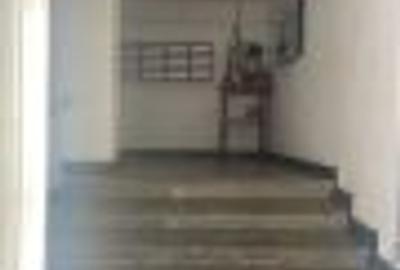 Apartament cu 2 camere decomandat în Băneasa