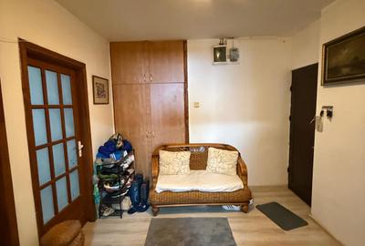 4 camere  - Metrou Aparatorii Patriei - Str. Mariuca - Sector 4 - 12