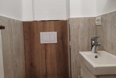 Apartament 2 camere decomandat renovat , zona Centrul Civic - str Toamnei - 8