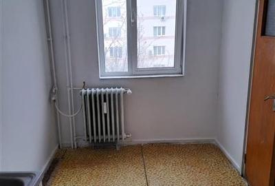 Vanzare apartament 3 camere metrou 1 Decembrie 1918 - 7