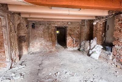 Apartament 2 Camere 80 mp UTILI De Renovat Str. Lunga - 8