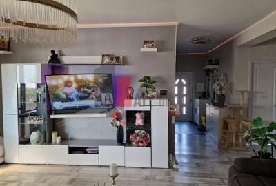 Vanzare casa moderna cu piscina si zona de fitness --Mihailesti - 7