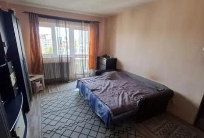 Apartament cu 3 camere decomandat în Centrul Civic