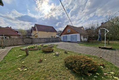 Casă individuală cu 5 camere în Calea Dumbrăvii
