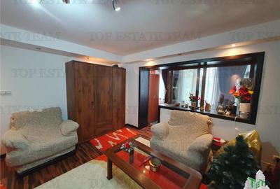 Garsonieră decomandată, mobilată în Central