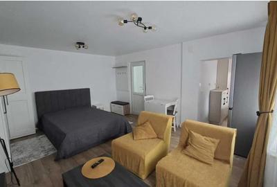 Garsonieră nedecomandată, mobilată în Schei