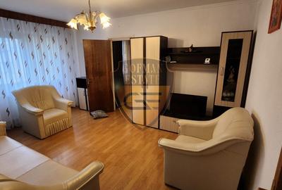 Apartament cu 3 camere semidecomandat, mobilat în Tomis Nord