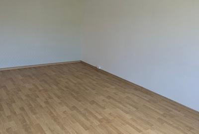 Apartament cu 4 camere decomandat în Brâncoveanu