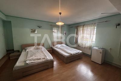 Casa de inchiriat ideala pentru muncitori   5 camere + curte - 11