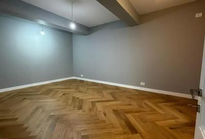 Apartament cu 3 camere decomandat în Băneasa