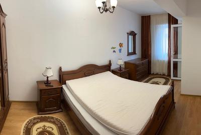 Inchiriez apartament 3 camere Zamca - 3
