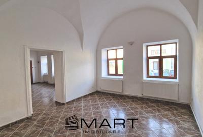 Spațiu comercial, 200 mp în Orașul de Jos