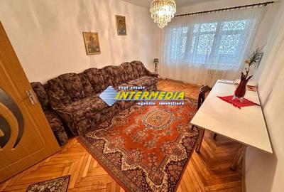 Apartament 3 camere decomandat etaj 3 Alba Iulia - 2