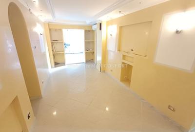 Vanzare apartament 2 camere, St = 82,50mp - 2
