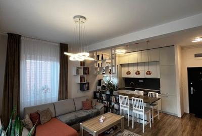 Apartament cu 2 camere decomandat, mobilat în Orașul Vechi