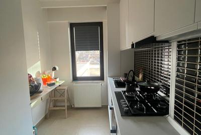 Apartament cu 3 camere decomandat în Km 4-5