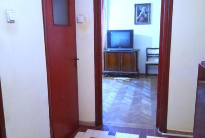 Apartament 4 camere  -Garaj de 17 ,25 mp-  5 minute metrou Romancierilor - 8