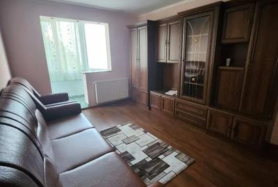 Vanzare apartament 2 camere Calea Bucuresti decomandat