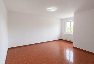 Apartament 4 camere, centrala termica, Bragadiru central, aproape de Primarie - 3