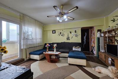 Apartament cu 5 camere decomandat în Micălaca