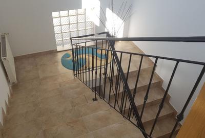 Techirghiol-vila deosebita D+P+1+M - 33